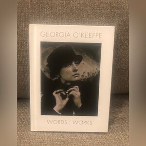 ❄️3/$20❄️ Georgia O'Keefe Words Works Book